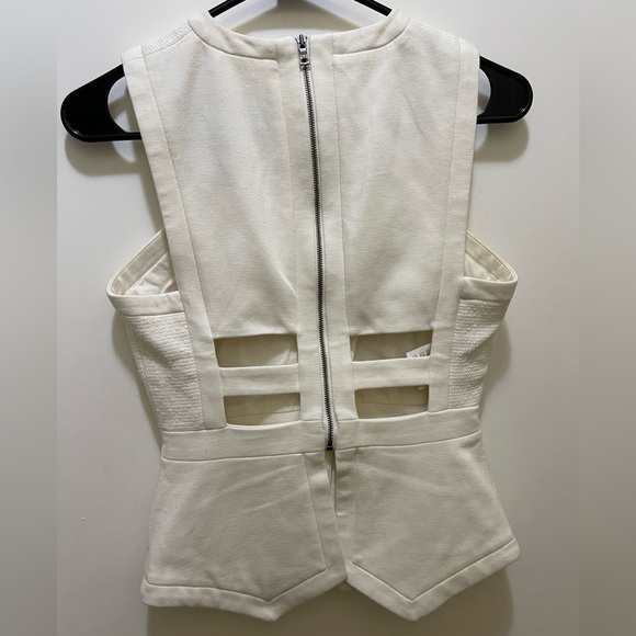 Off white sleeveless top from BCBGMaxAzria - Picture 2 of 3